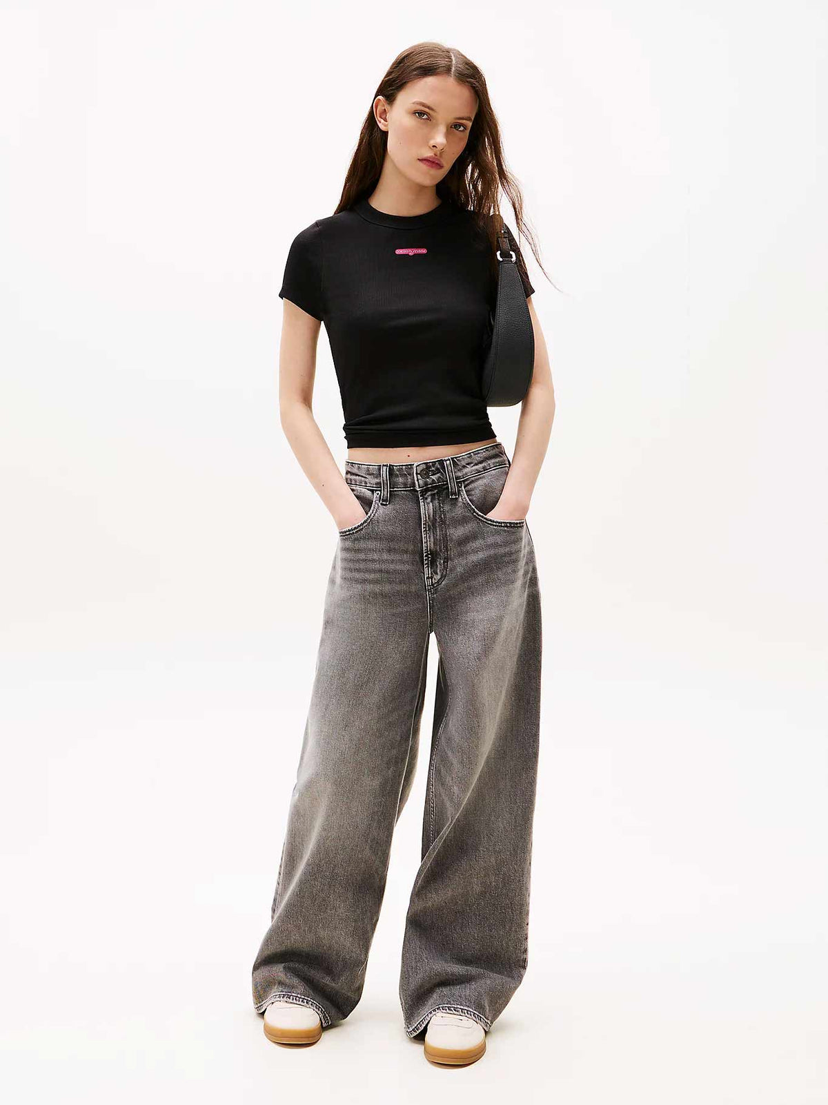 TOMMY JEANS Тениска TJW SLIM SCRIPT LABEL SS TEE E