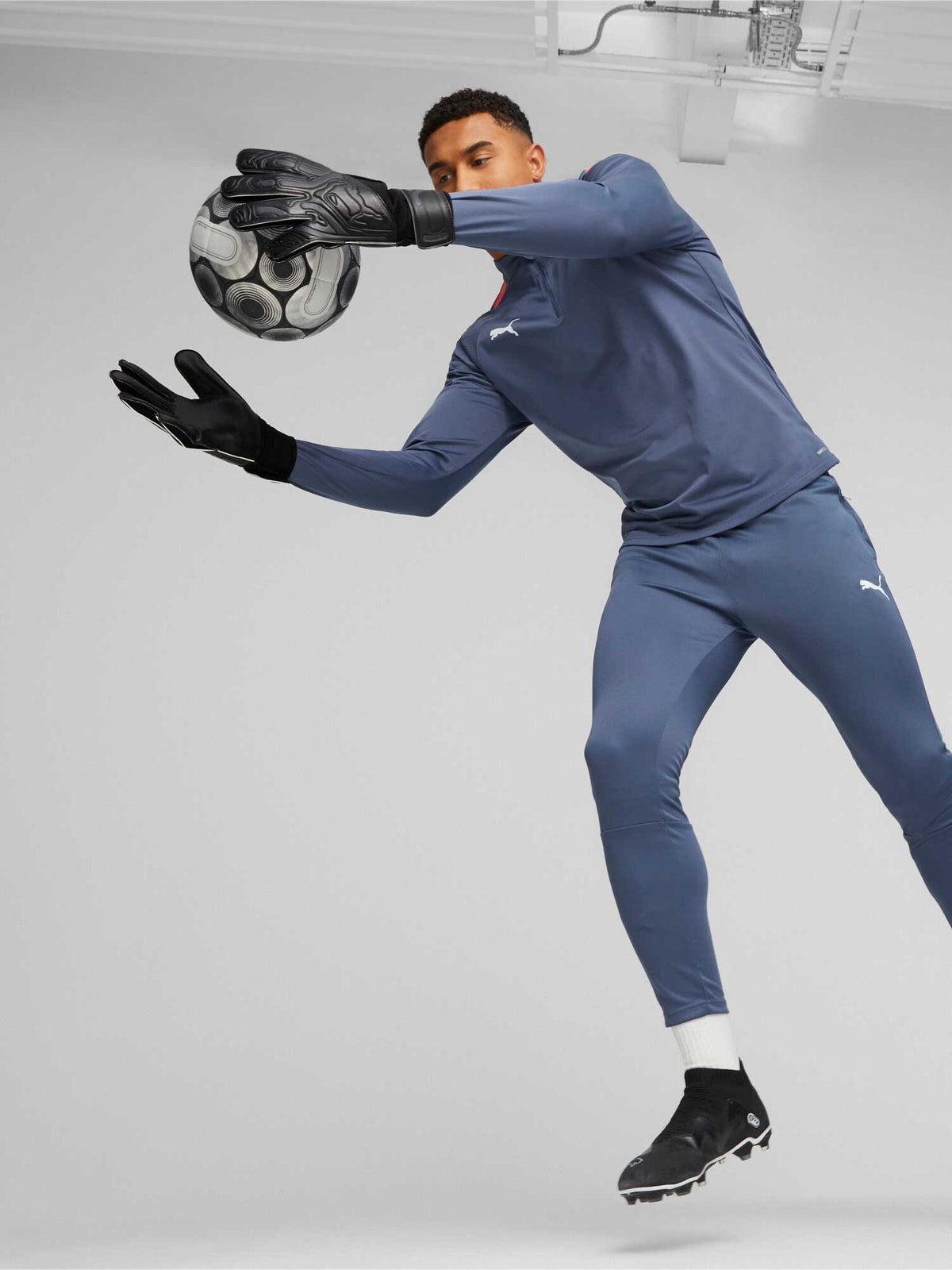 PUMA Вратарски ръкавици ULTRA Play RC