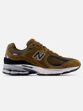 NEW BALANCE Обувки - 2002R